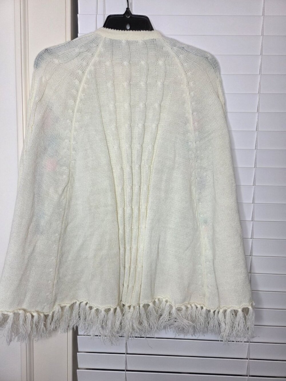 Vtg Cream Knit Cape Floral Embroidery 12 -14 Fringe Hem Button prairie cottage - Picture 4 of 6